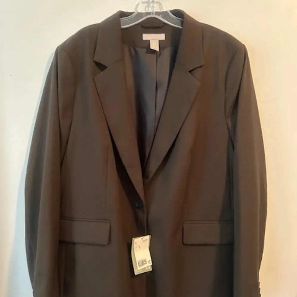 H & M Green 1 button 2 pocket blazer, size XL